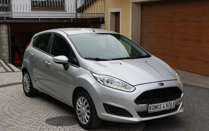 ford Ford Fiesta cena 32900 przebieg: 119000, rok produkcji 2017 z Ryn